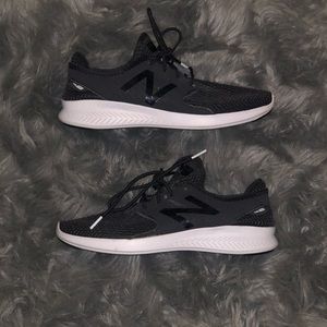 New Balance Fuel Core Coast size 8